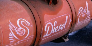 Governo deve manter subsídio de R$ 2,12 ao diesel por 30 dias