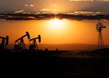 Morning Call: Petróleo acima de US$ 100 e tensão no Oriente Médio pressionam mercados