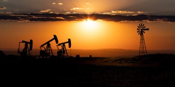 Morning Call: Petróleo acima de US$ 100 e tensão no Oriente Médio pressionam mercados