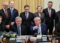 Donald Trump fecha acordo com big techs para autorregular IA