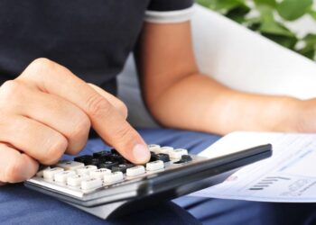 Câmara analisa projeto que obriga transparência em pedidos de crédito