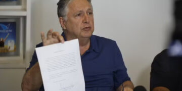 TSE avalia desistência de Garotinho e eleição do Rio pode acabar no 1º turno