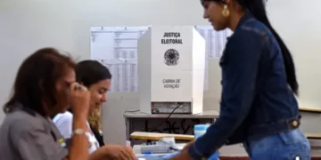 Mulheres foram alvo em 52% dos casos de violência política no 1º turno